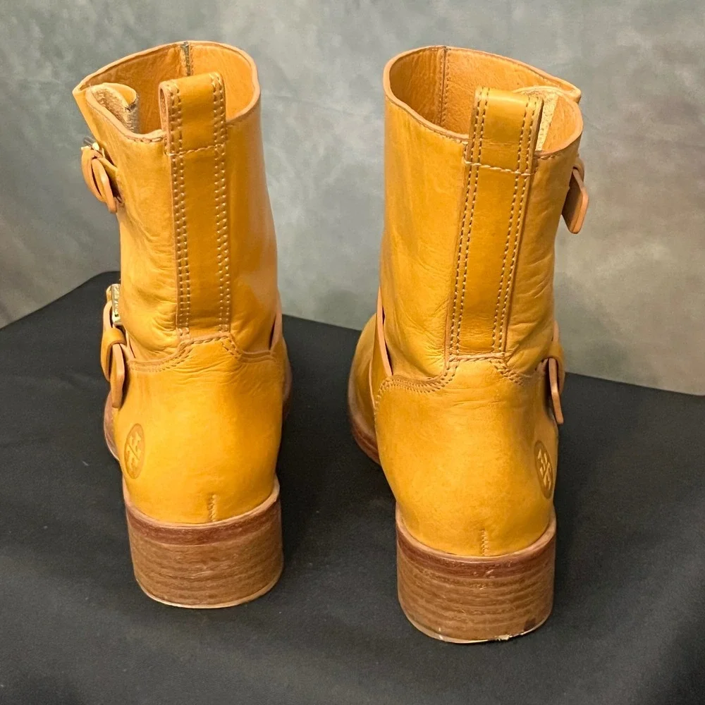 Tory Burch‎ Bennie Moto Leather Boots Ankle Booties Gold Buckle Hardware Size 8M